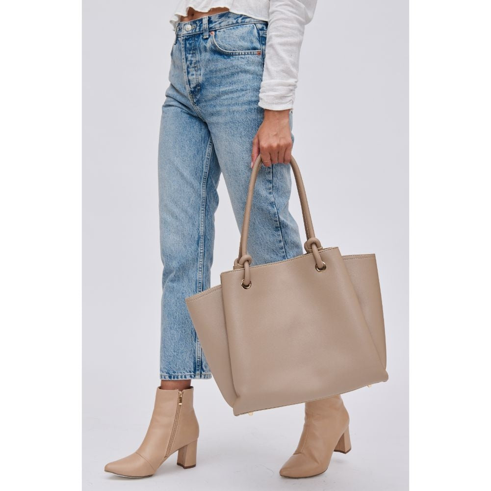 Brielle Small Bucket Bag (L8134: Dark Oak)