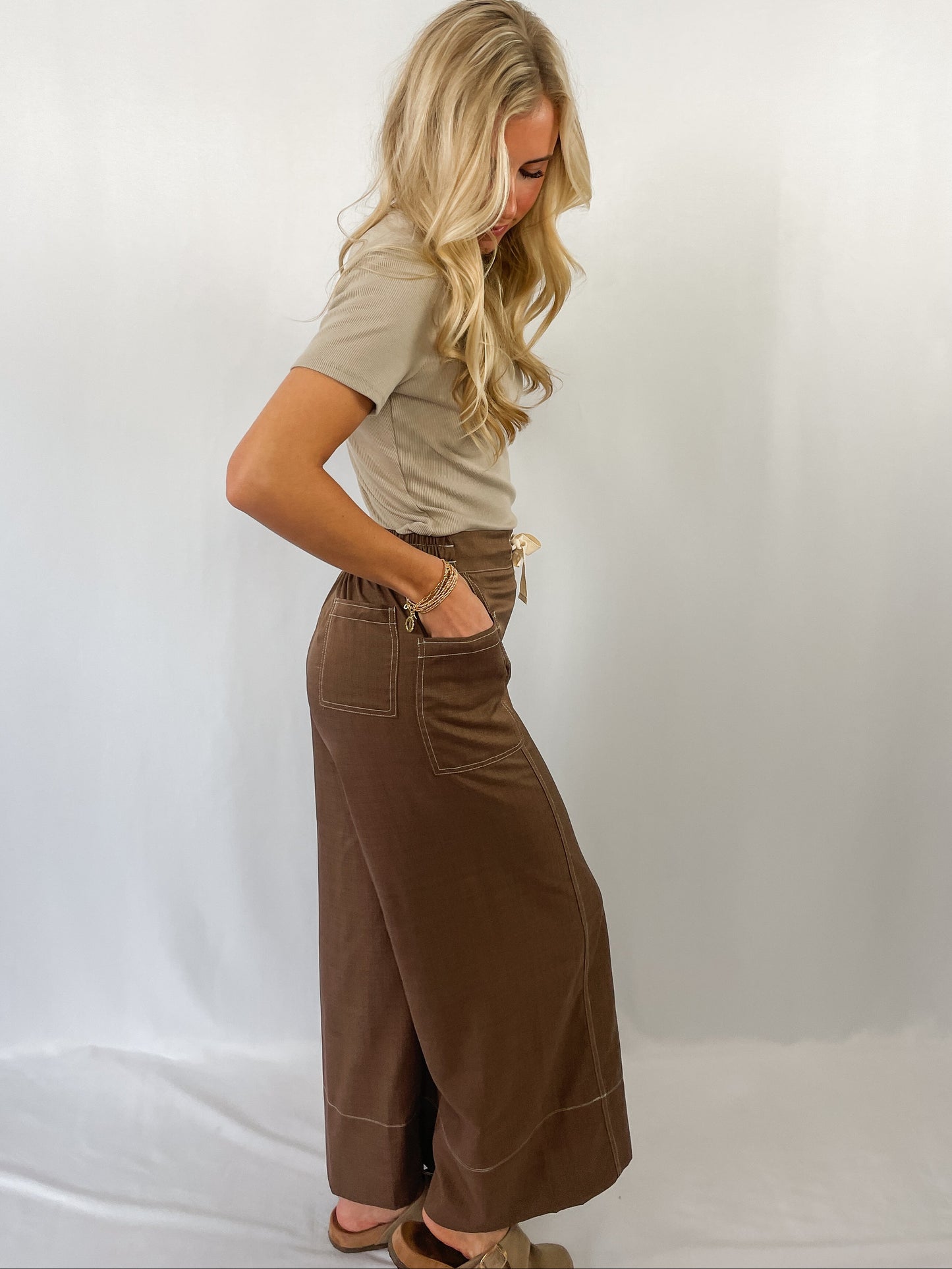 Mocha Stitch Wide Leg Cropped Pants