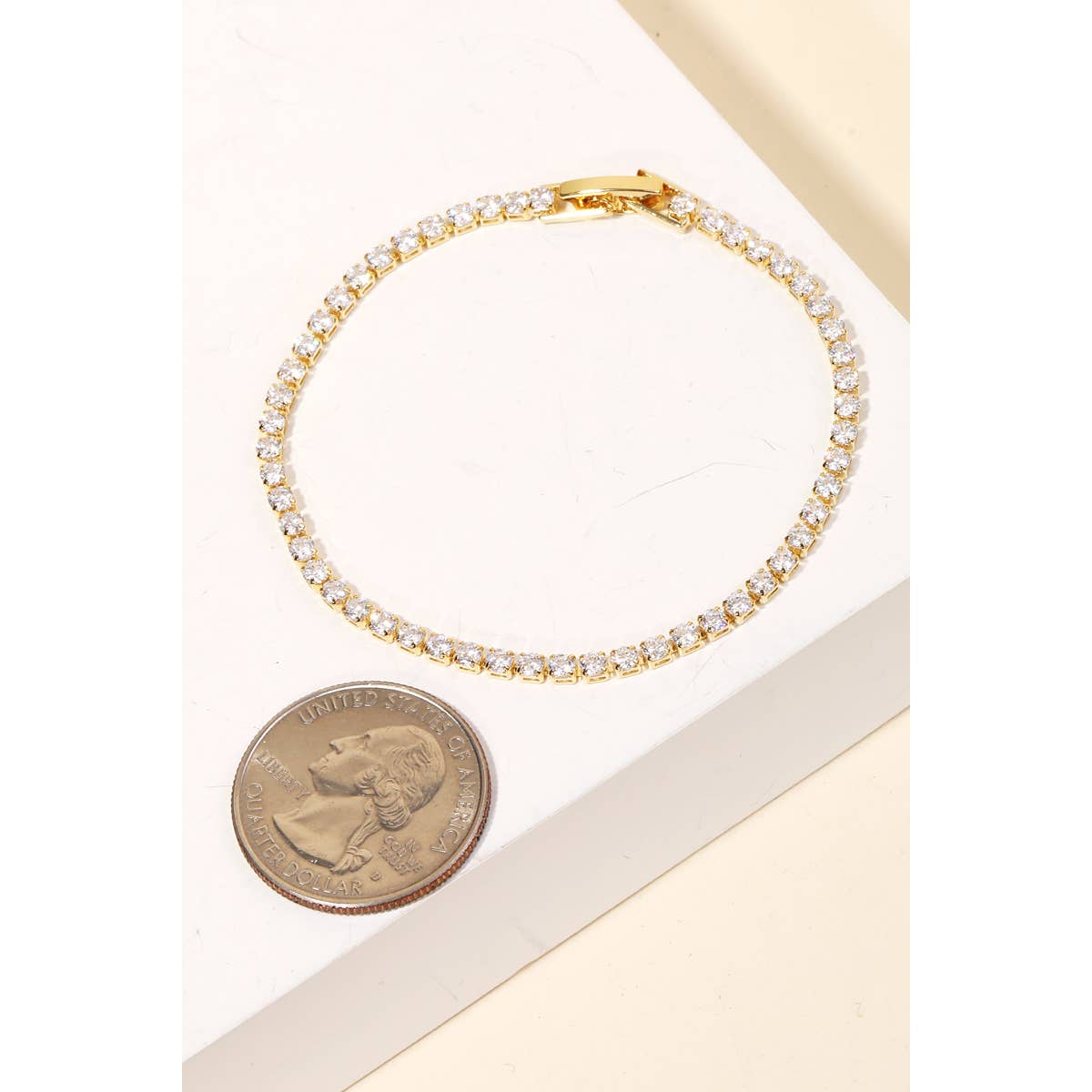Gold Chain Clasp Bracelet