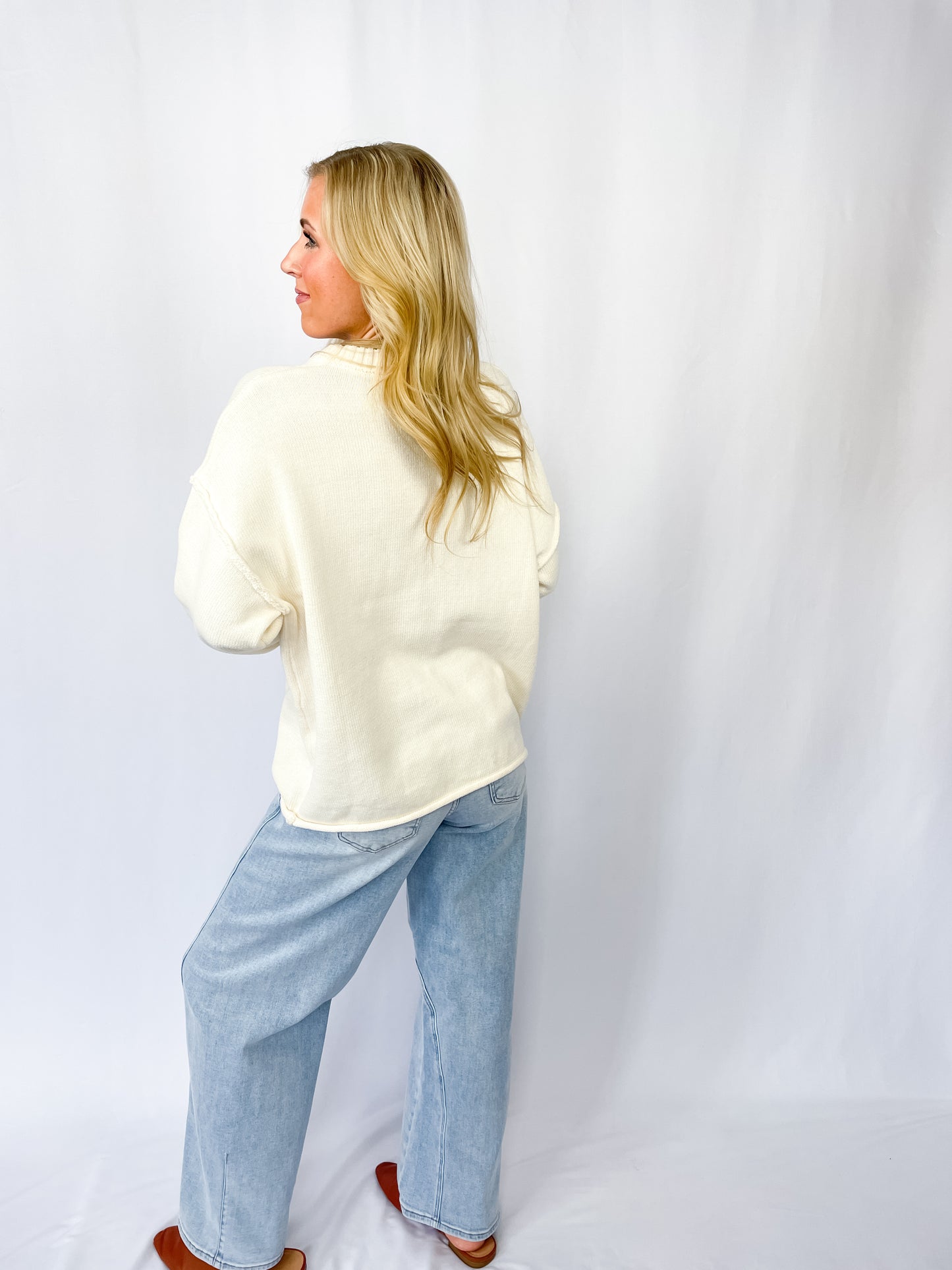 Outseam Detail Knit Sweater