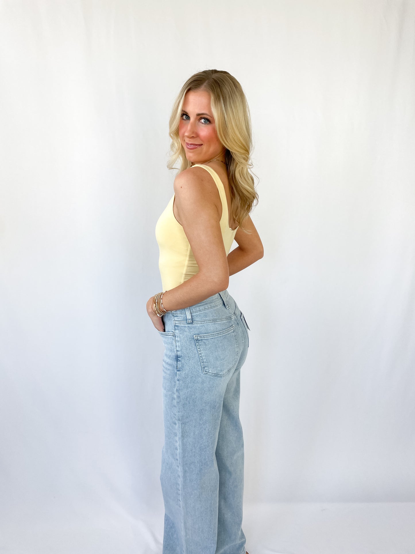 Core Scoop Tank (Butter Yellow)