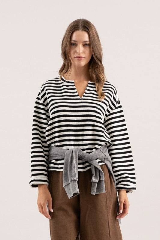 STRIPED SPLIT NECK TOP