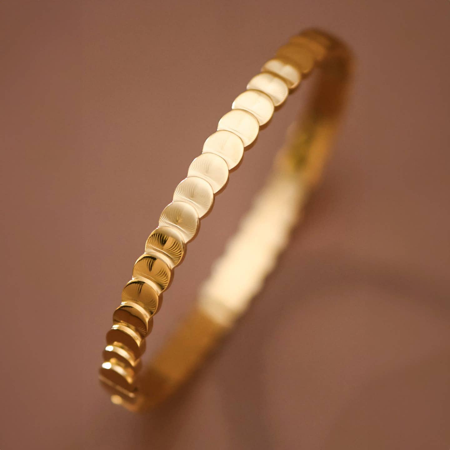 Ruffled 18K Gold Waterproof Bangle