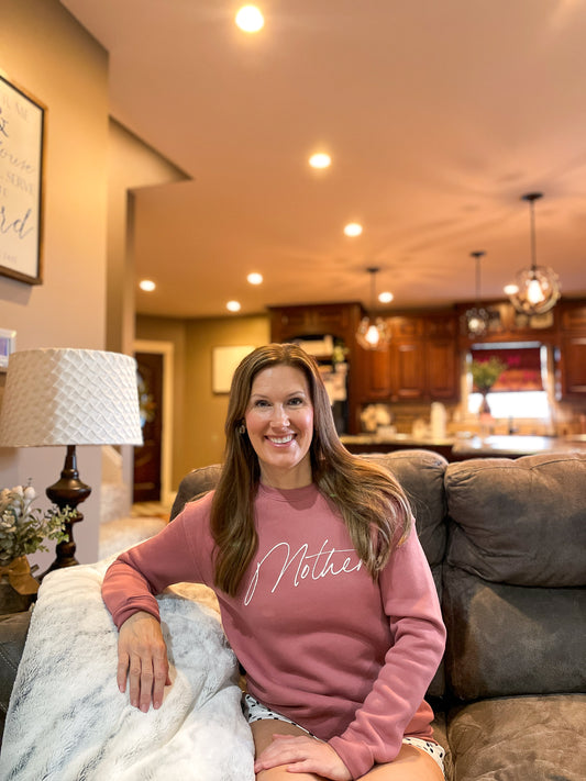 Mother Graphic Sweatshirt (Mauve)