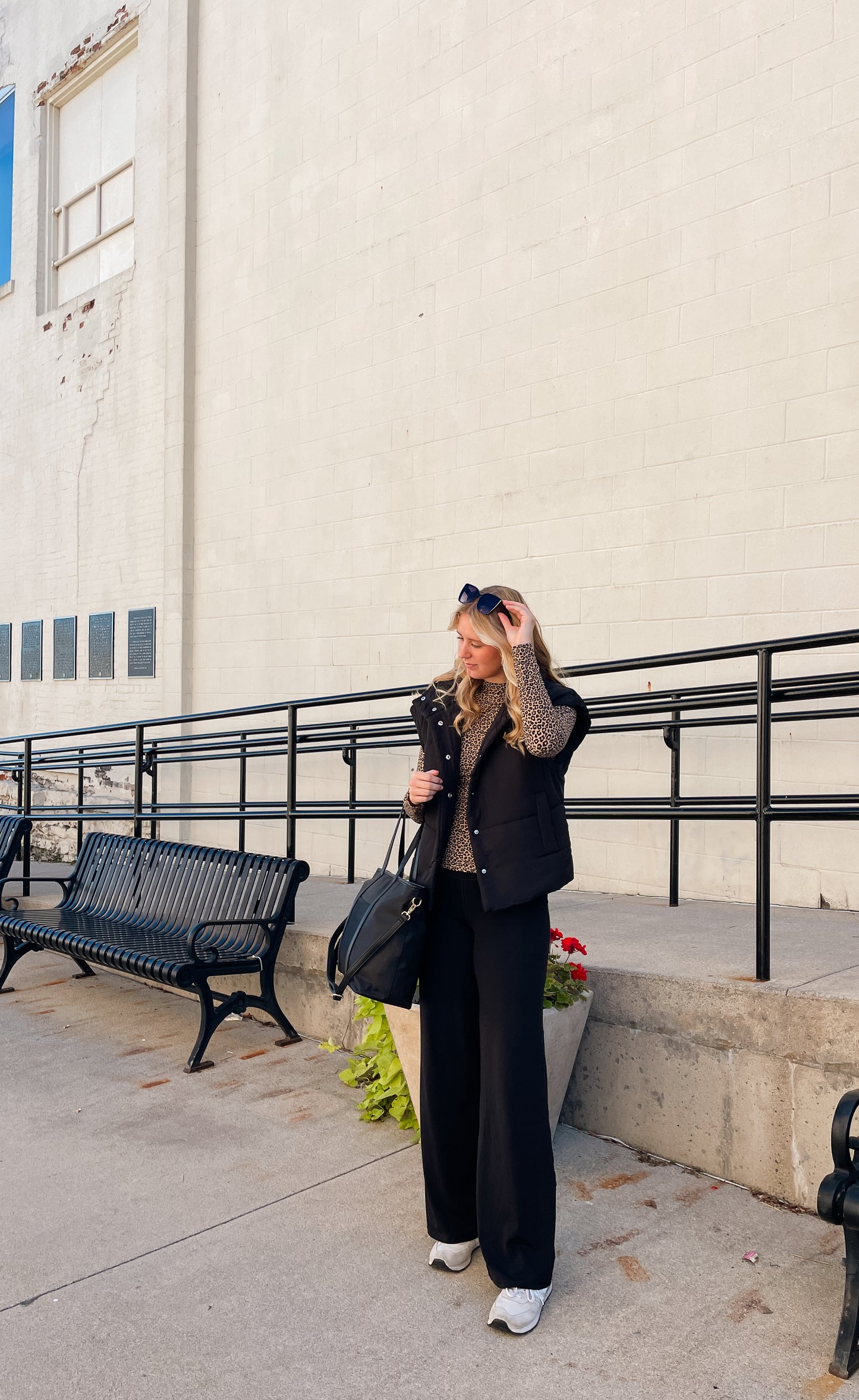 Black Oversized Snap Button Puffer Vest