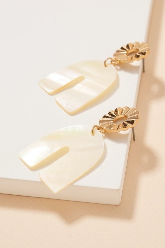 Sea Shell Dangle Earrings