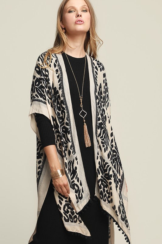 Black Pattern Kimono