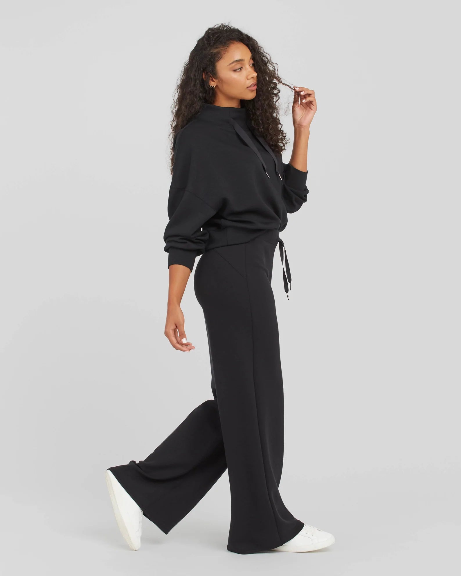 SPANX AirEssentials Wide Leg Pant