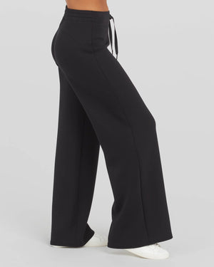 SPANX AirEssentials Wide Leg Pant